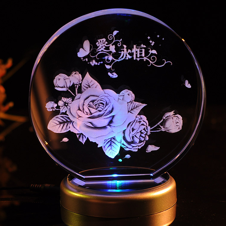 爱永恒 3D激光内雕玫瑰水晶，见证七彩旋转的浪漫誓言